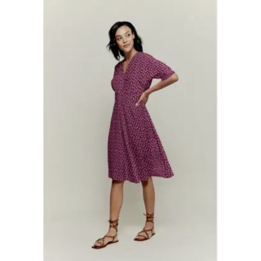 NWT Tucker NYC "Madeline 2.0" Ditsy Floral 100% Silk Short Sleeve Dress Sz M
